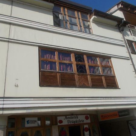 Retron Szinva-Lux Hotel Miskolc Bagian luar foto