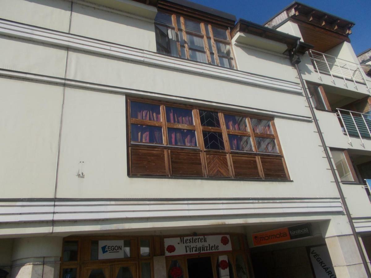 Retron Szinva-Lux Hotel Miskolc Bagian luar foto